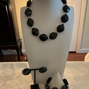 Black and White Silver Tone Necklace, Bracelet and Earrings Suite